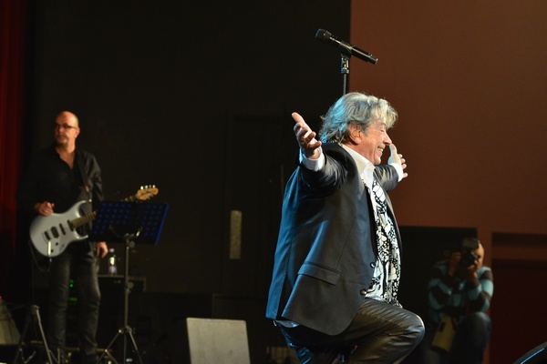 Herve Vilard Au Casino Du Liban